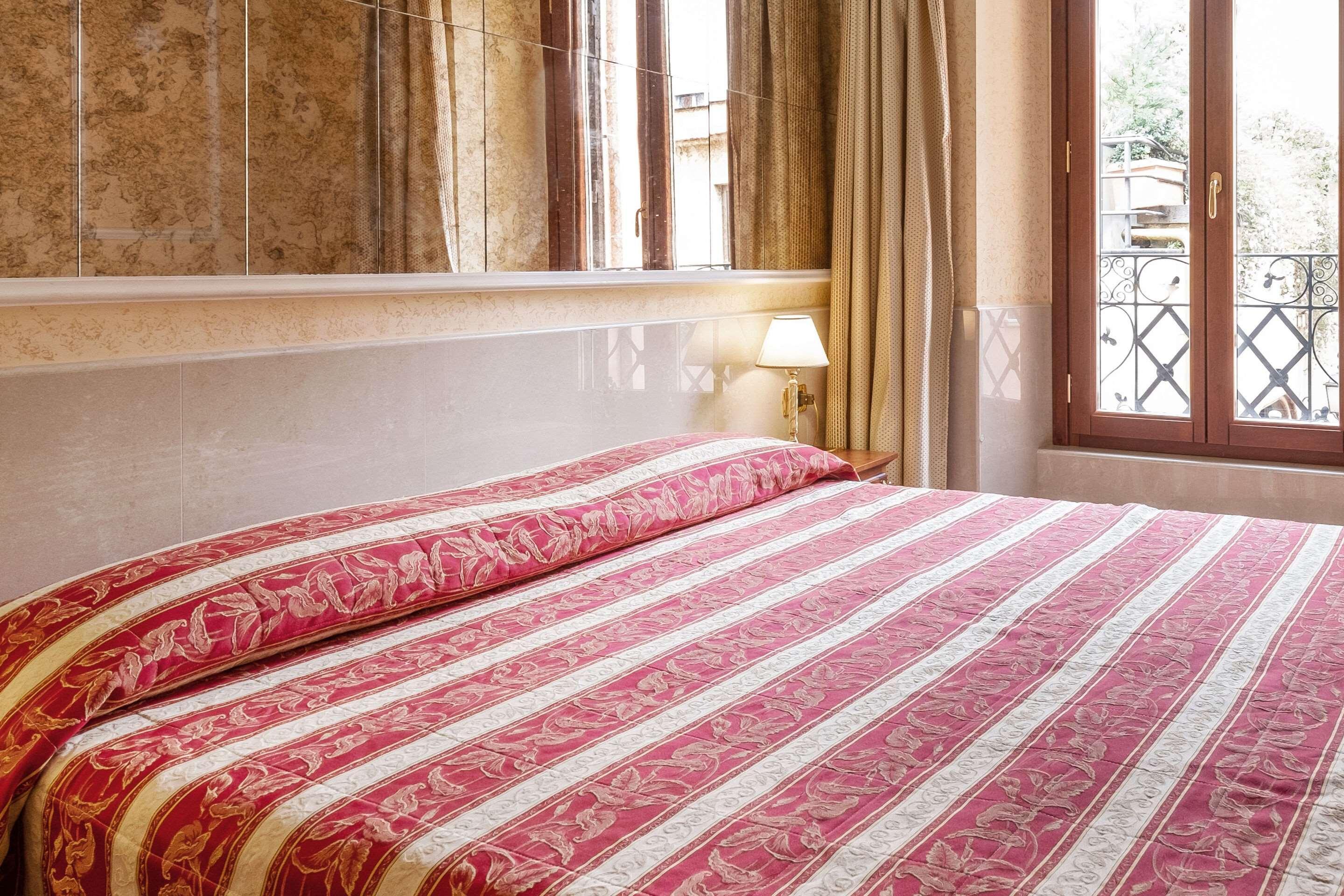 Hotel Bolivar Rome Exterior photo