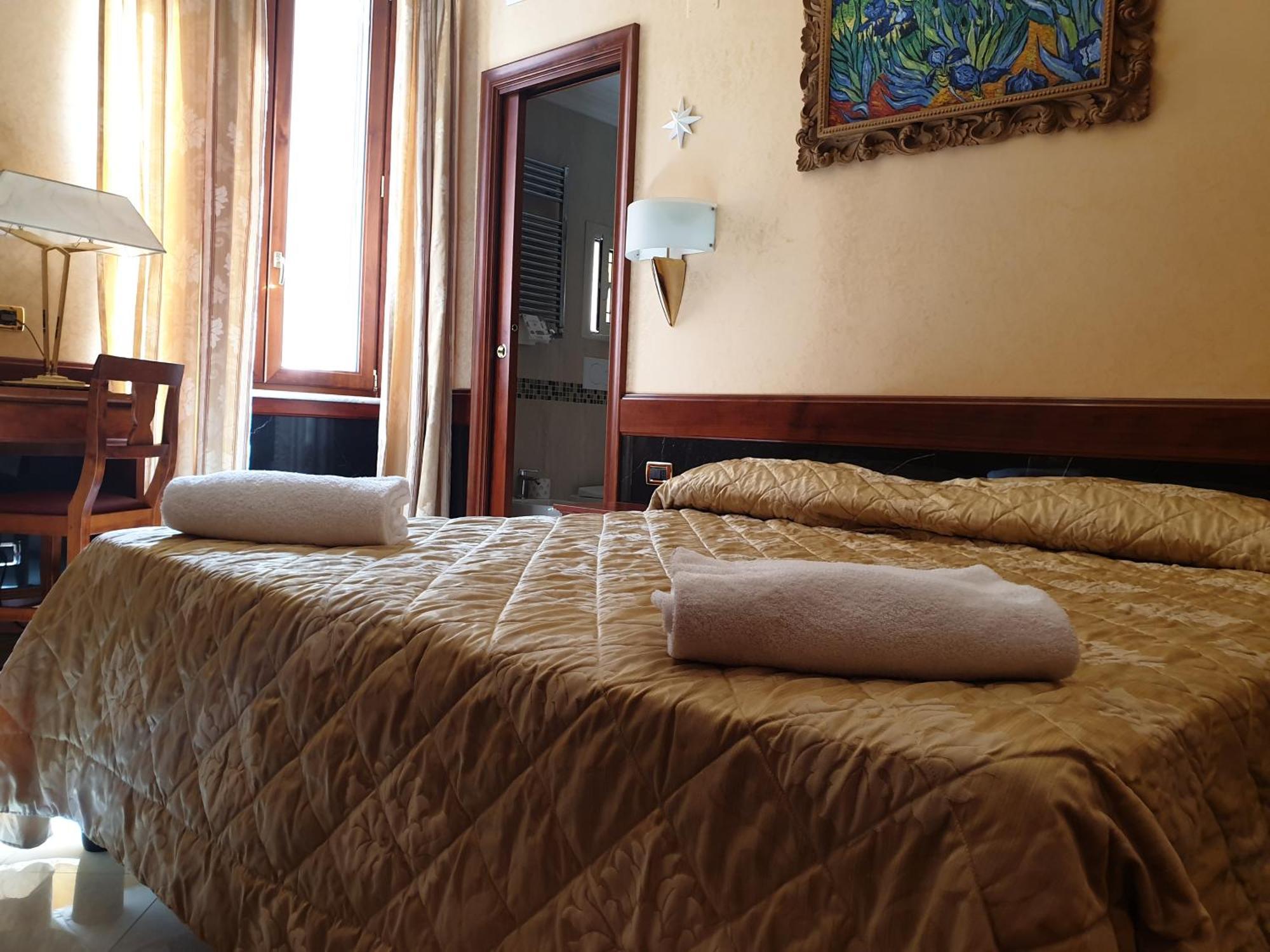 Hotel Bolivar Rome Exterior photo