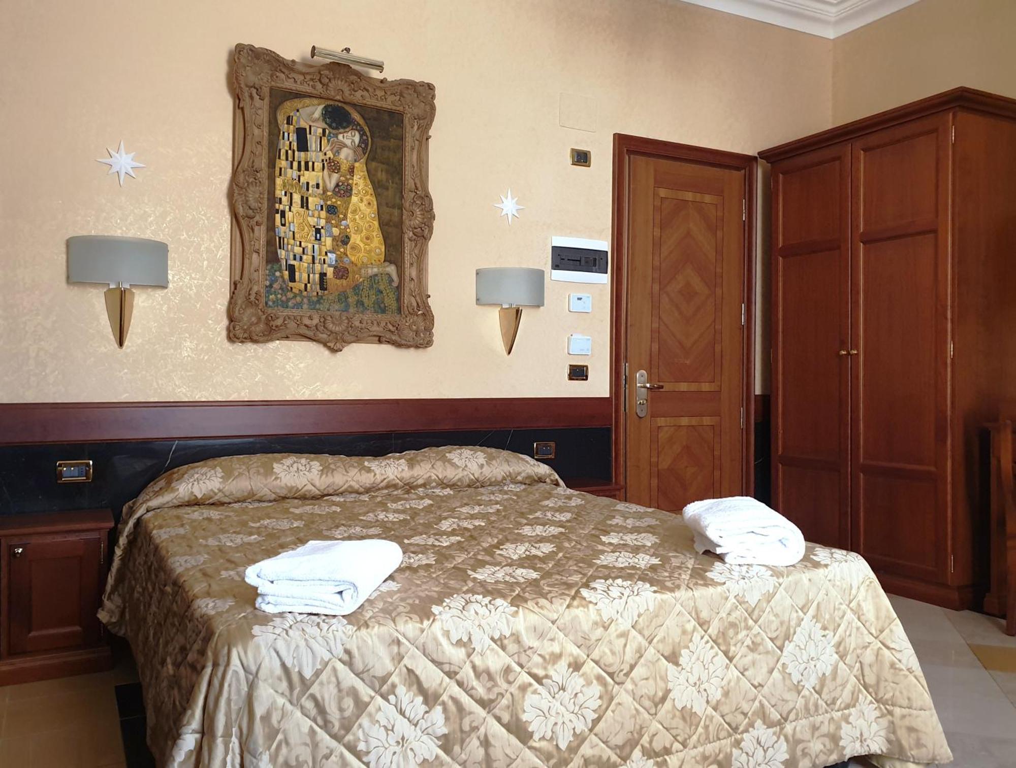 Hotel Bolivar Rome Exterior photo